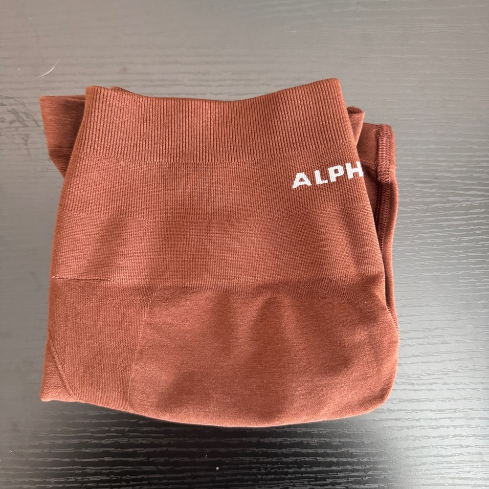 Alphalete Amplify Contour shorts - “Manhattan”